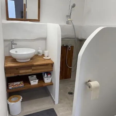 فيلة Ilo - Devant La Des Nonnes ميشيرس سور جيغوند