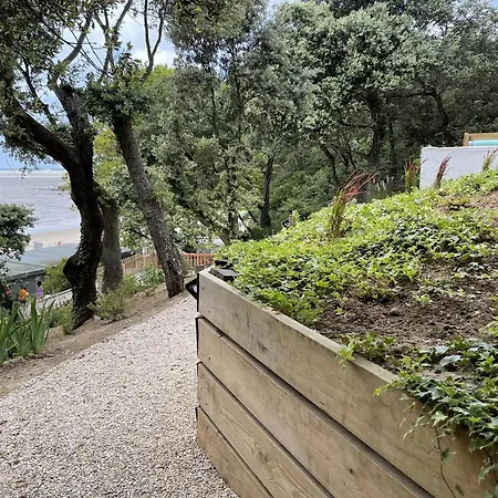 Ilo - Devant La Des Nonnes Villa