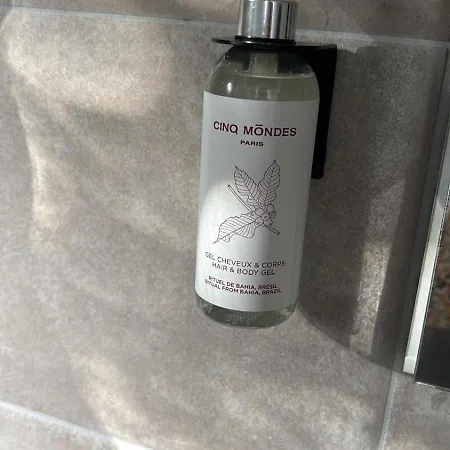 Ilo - Devant La Des Nonnes * ميشيرس سور جيغوند